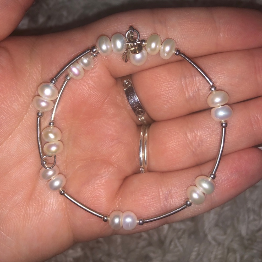 Vantel pearls wire wrap
